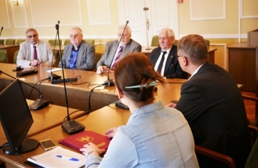 Rada Senior&oacute;w 