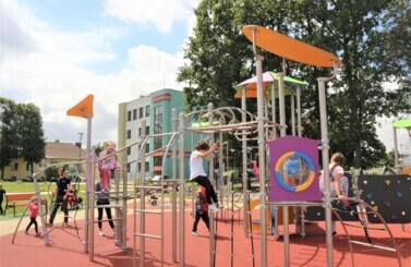 Plac zabaw park Nowe Oblicze 
