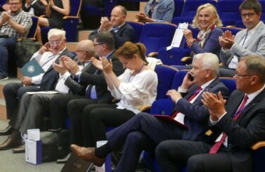 Praktyki student&oacute;w WUM