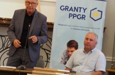 Nowe laptopy dla uczni&oacute;w