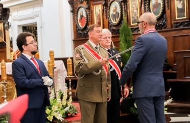 Odznaczenie Kr&oacute;lewskiem Orderem sw. Stanisława