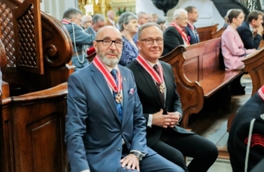 Odznaczenie Kr&oacute;lewskiem Orderem sw. Stanisława