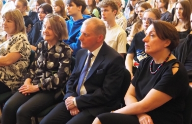 Spotkanie z Mairav Hen i Remigiuszem Grzelą 