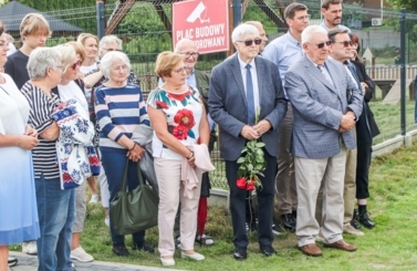 Otwarcie boisk i placu zabaw na Piekiełkach