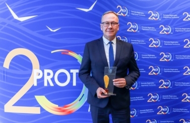 Nagroda Głowna dla kompleksu basen&oacute;w