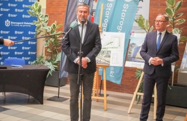 Podpisanie umowy na budowę Centrum Deyny