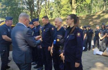Zawody służby więzienniczej