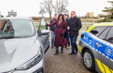 Nowe radiowozy dla policji