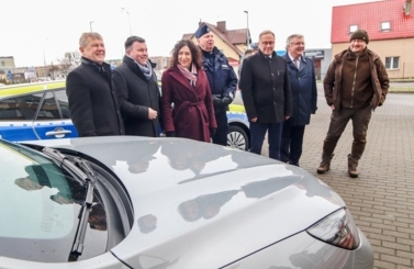 Nowe radiowozy dla policji