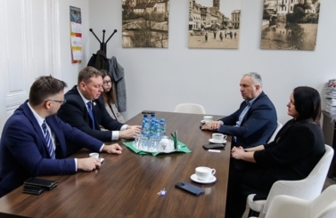 MMS konsultacja programu - odwiedziny Ministra ds. Społeczeństwa Obywateksiego