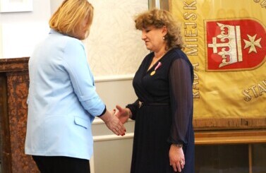 Bożena kamińska przeszła na emeryturę