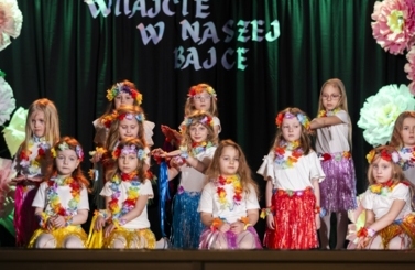 XII przegląd tańc&oacute;w dziecięcych 