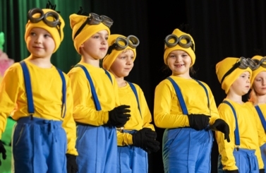 XII przegląd tańc&oacute;w dziecięcych 