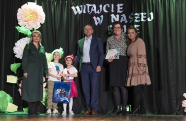 XII przegląd tańc&oacute;w dziecięcych 