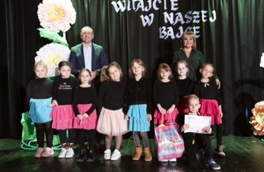 XII przegląd tańc&oacute;w dziecięcych 