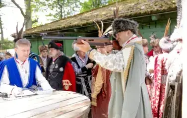 Strzelanie o tytuł XXXII Kr&oacute;la Kurkowego Bractwa Strzeleckiego 32