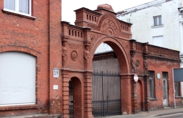 Brama przy Pałacu Wiechert&oacute;w
