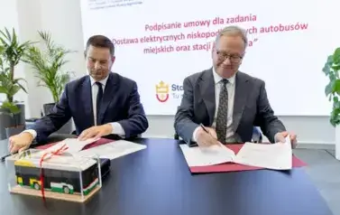 Podpisanie umowu na zakup i dostwę 5 autobus&oacute;w elektrycznych firmy SOLARIS 9
