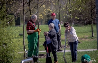 Akcja sadzenie drzew na 100-lecie niepodległości