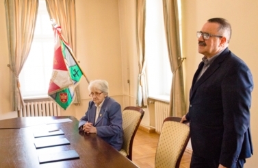 Przekazanie sztandaru Koła ZRPŻG