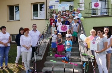 Modraczek ma nowe hulajnogi