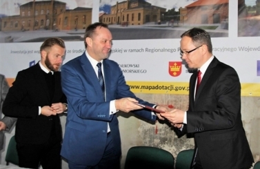 Podpisanie umowy na budowę węzła integracyjnego