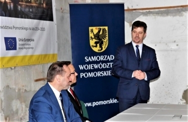 Podpisanie umowy na budowę węzła integracyjnego