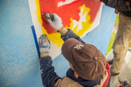 Mural przy dworcu