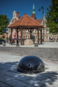 Kule zamiast słupk&oacute;w
