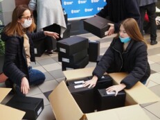 Nowe buty dla potrzebujących dzieci