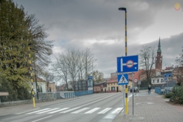 Żyrafy na przejściach