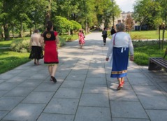 Seniorzy polecają książki na lato
