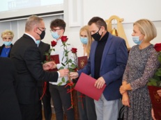 Nagrody dla najlepszych maturzyst&oacute;w
