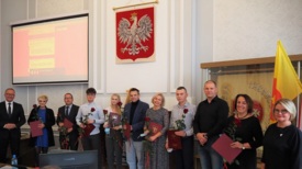 Nagrody dla najlepszych maturzyst&oacute;w