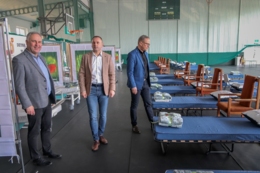 Noclegowania w hali sportowej 