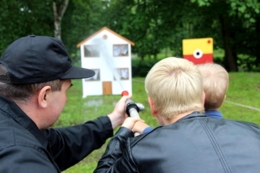 Dzień Dziecka ze strażą i policją