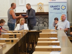 Nowe laptopy dla uczni&oacute;w
