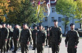 Przekazanie tradycji 2 Pułku Szwoleżer&oacute;w Rokitniańskich