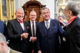 Odznaczenie Kr&oacute;lewskiem Orderem sw. Stanisława