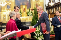 Odznaczenie Kr&oacute;lewskiem Orderem sw. Stanisława