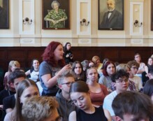 Spotkanie z Mairav Hen i Remigiuszem Grzelą 