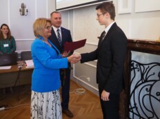 Nagrody dla najlepszych maturzyst&oacute;w