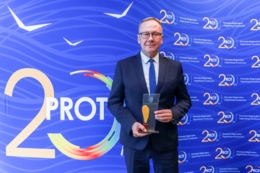Nagroda Głowna dla kompleksu basen&oacute;w