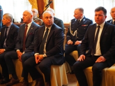 Awanse i wyr&oacute;żnienia funkcjonariuszy Aresztu  Śledczego