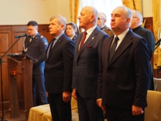 Awanse i wyr&oacute;żnienia funkcjonariuszy Aresztu  Śledczego