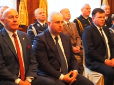 Awanse i wyr&oacute;żnienia funkcjonariuszy Aresztu  Śledczego