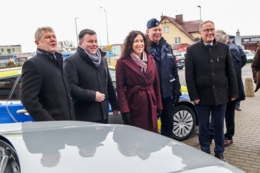 Nowe radiowozy dla policji
