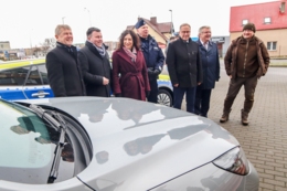 Nowe radiowozy dla policji
