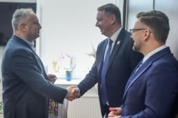 MMS konsultacja programu - odwiedziny Ministra ds. Społeczeństwa Obywateksiego