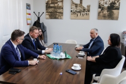 MMS konsultacja programu - odwiedziny Ministra ds. Społeczeństwa Obywateksiego